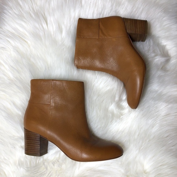 Banana Republic Shoes - [Banana Republic] Brown Leather Tan Ankle Booties